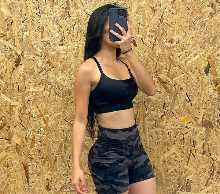 Teen floozy loves to action her buttlock. Lass with fat ace, tight cunt and fracturable tits. (no nude) 44