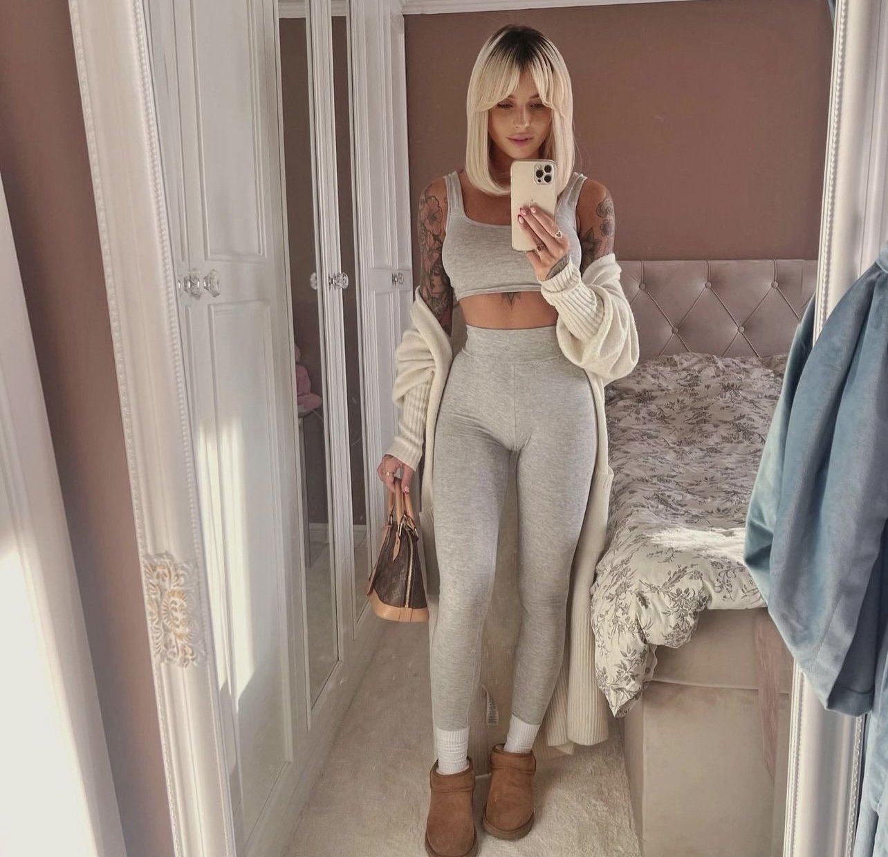 Tattooed Milf In Bikini Showing Off Her Perfect Curves 21