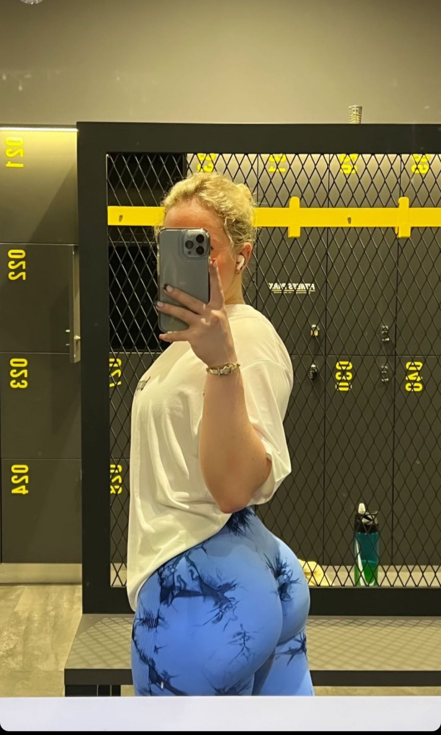 큰 엉덩이 트위킹 4