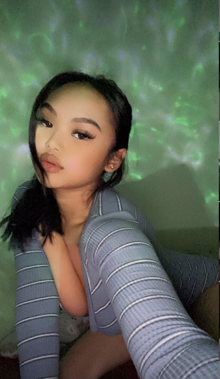 Niesamowite Ahh Abg Hussy odkryte 2