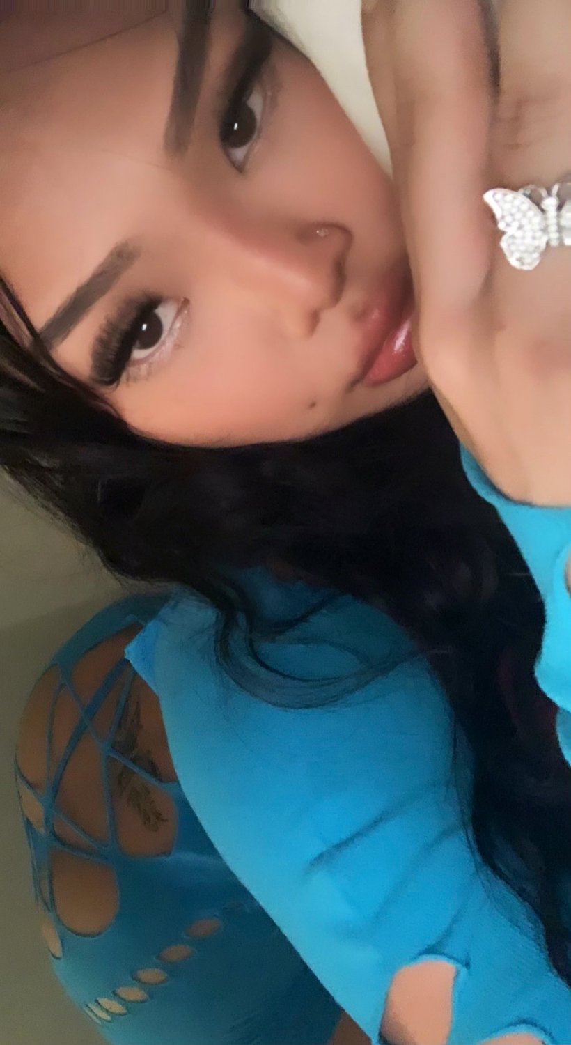 Niesamowite Ahh Abg Hussy odkryte 25