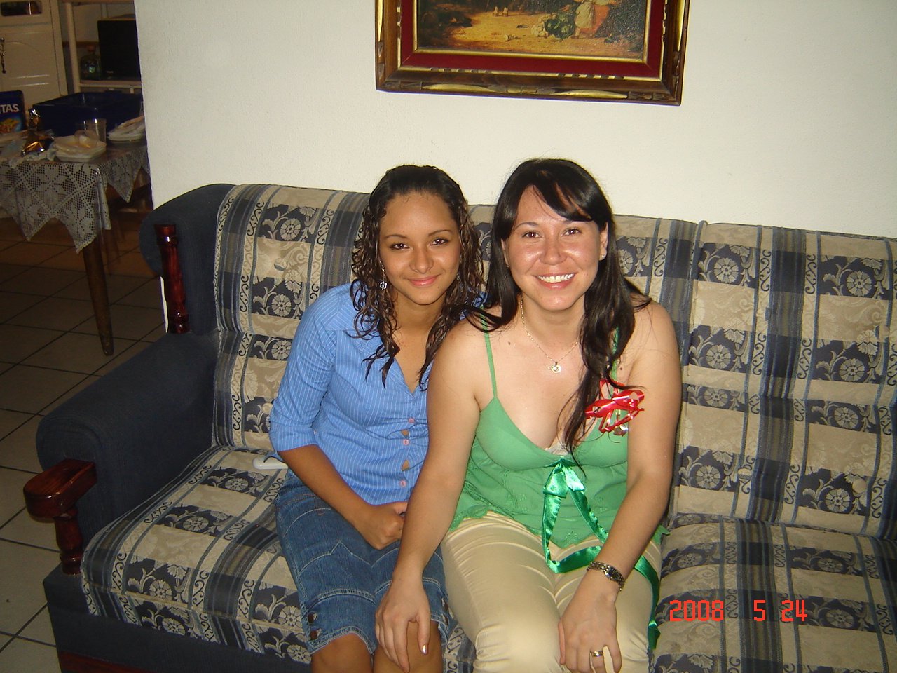 Agapornis bisexual con apetito de polla negra Parte 1 15