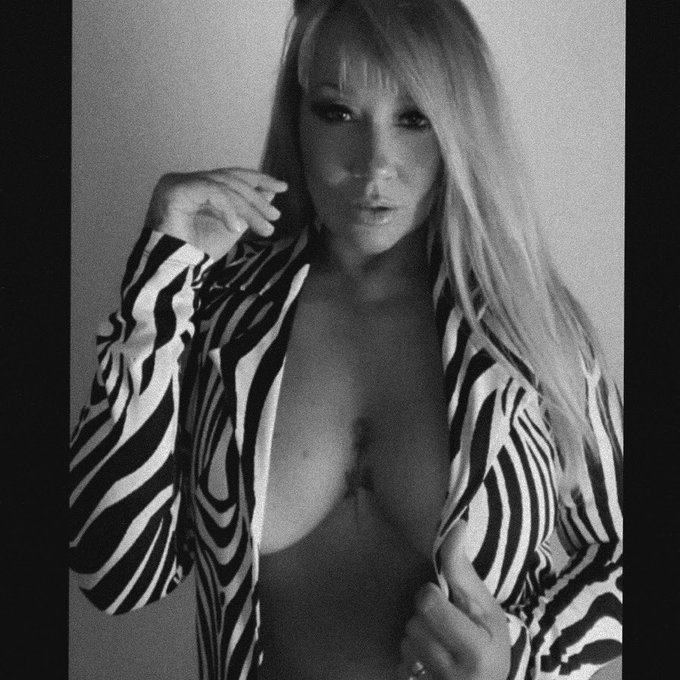 MILF Alert — Big Curves, Bigger Desires ???????? 7