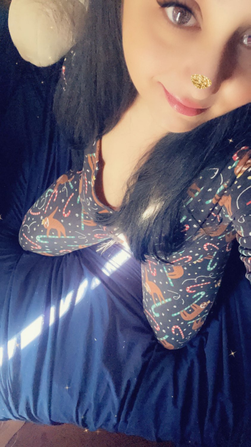Gap In Onesie — Big Boobs Leaked For Your Pleasure ???????? 5