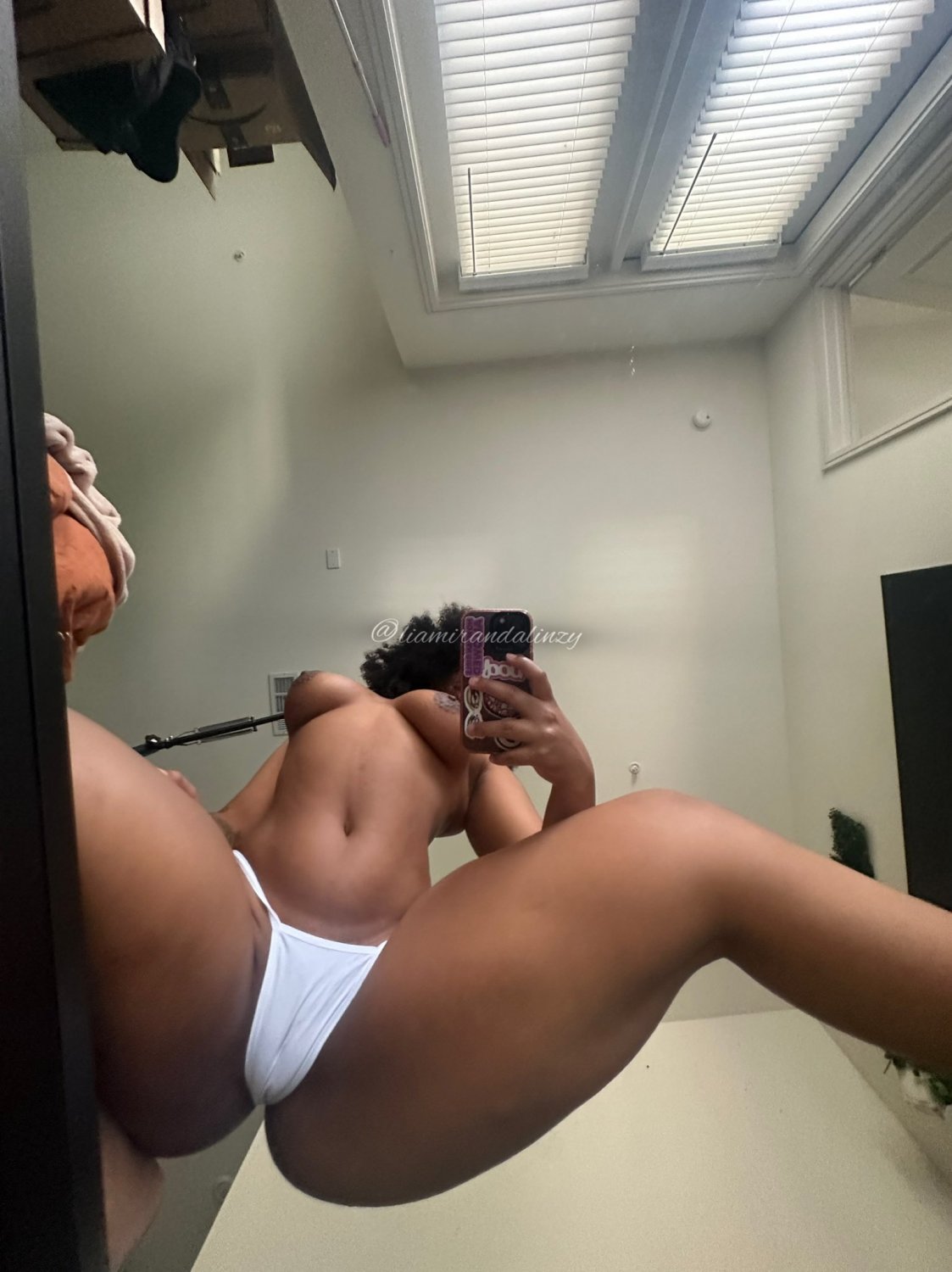 Thick Ebony Babe Snaps Selfie — Ass So Good It's Illegal ???????? 2