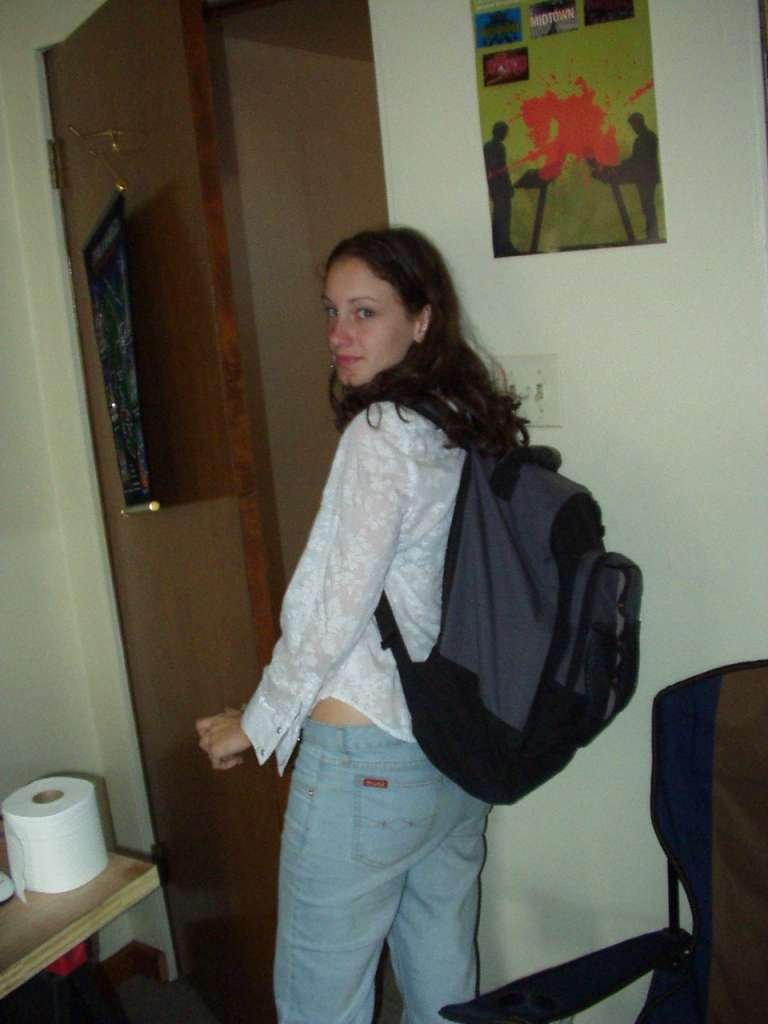 Pluszowa studentka uwielbia ogromnego penisa swojego czarnego chłopaka 18