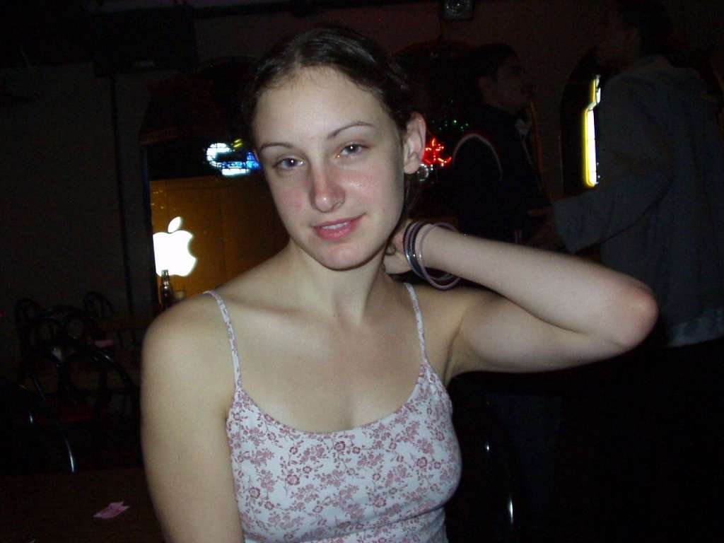 Pluszowa studentka uwielbia ogromnego penisa swojego czarnego chłopaka 19