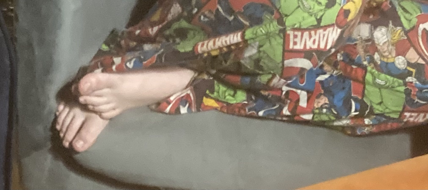 ノーティーフレンドズフェイスアンドフィートドレンチドインカムトリビュートファン 4