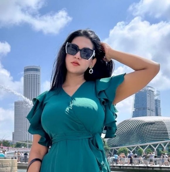 Bangladeşli Büyük göğüsler tiktoker Tashruva 11