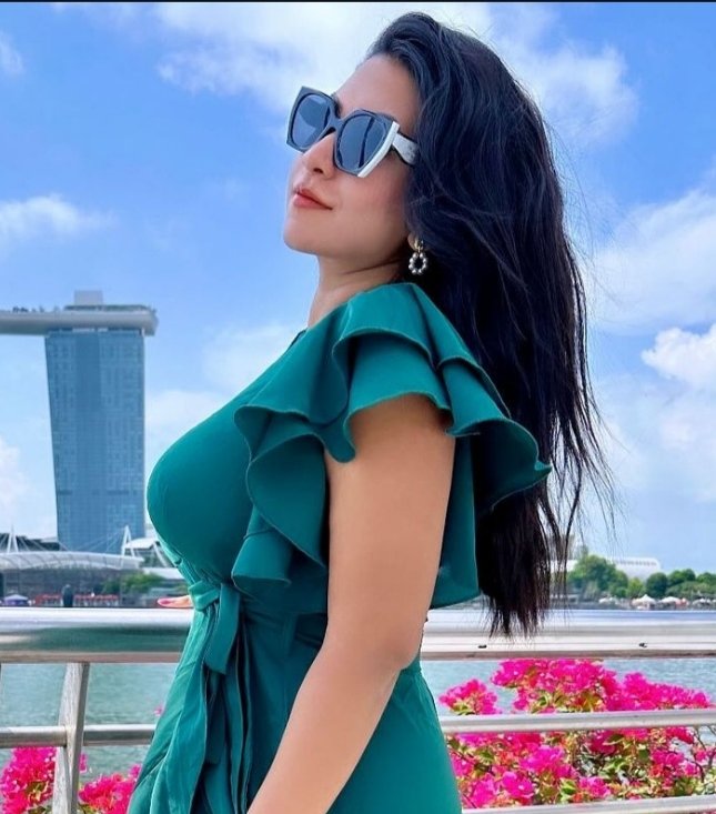 Bangladeşli Büyük göğüsler tiktoker Tashruva 12