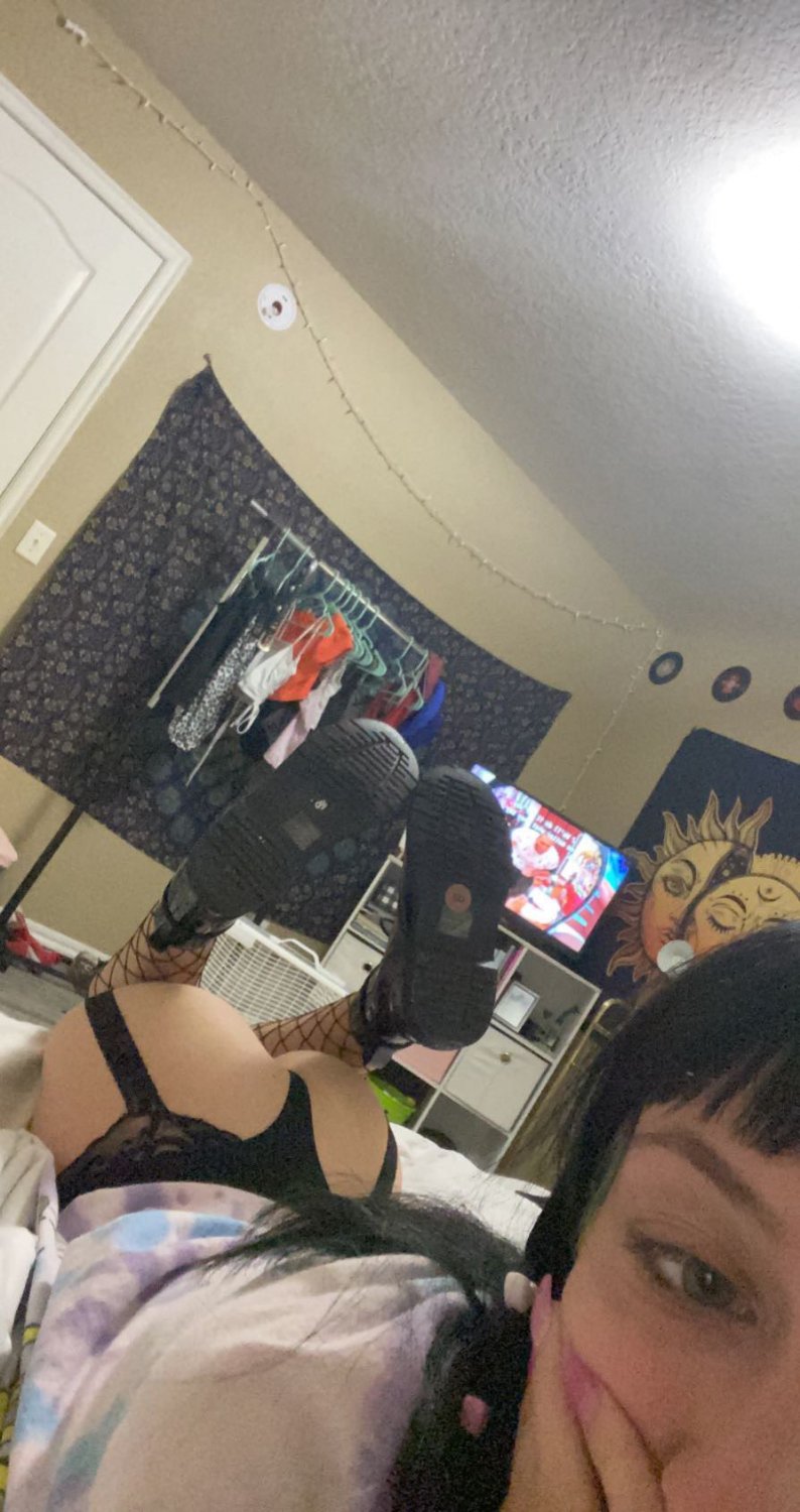 Evan Reed, Mini-Goth, ehemaliger OF-Inhaltsersteller (Tulsa, OK) 34