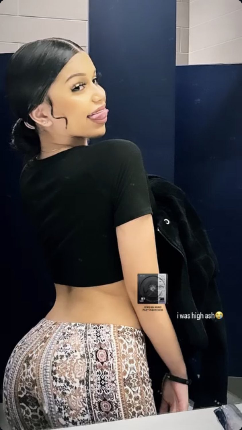 Slutty 21-Year-Old Latina Selfie Queen Teases and Pleases 8