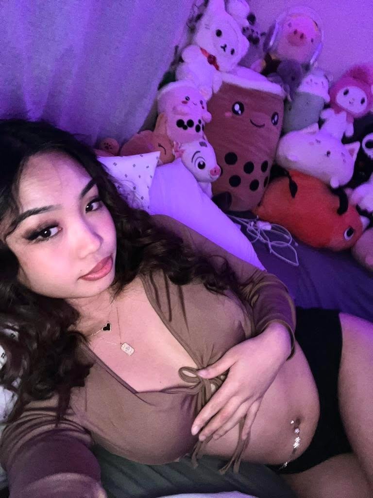 Le cul d'une adolescente japonaise sexy est si savoureux et si bien doigté... 3