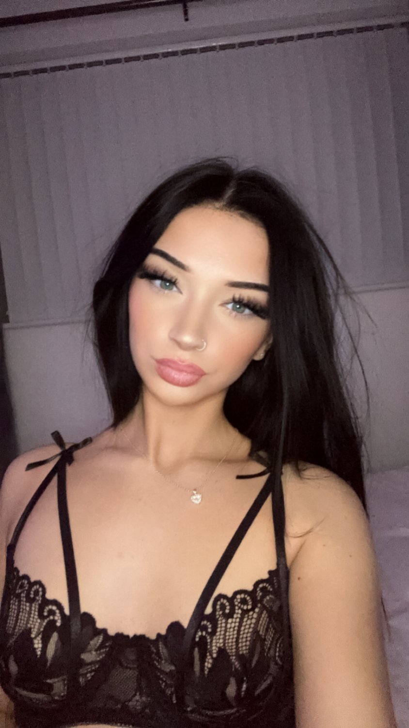 진행 중인 미모의 10대 여대생과 섹스해 본 적 있나요? 1