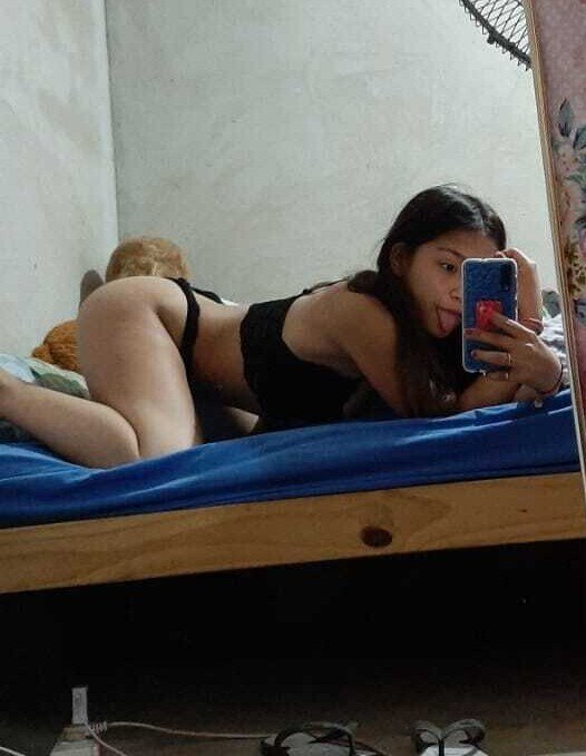 Barely Legal Sweetheart Strips Completely Nude and Shows Off That Tight Body 10