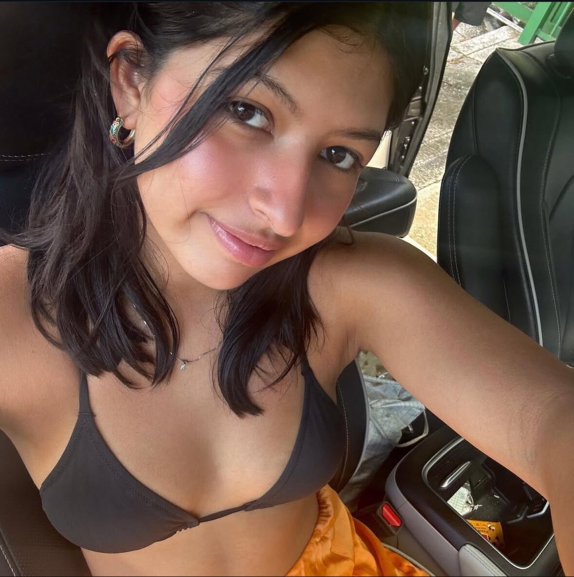 Mia Latina Genç Gösteriş Yaptı 15