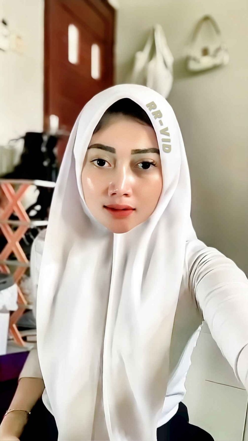 Shy Japanese Babe in Hijab Getting Ready to Be Ruined 7
