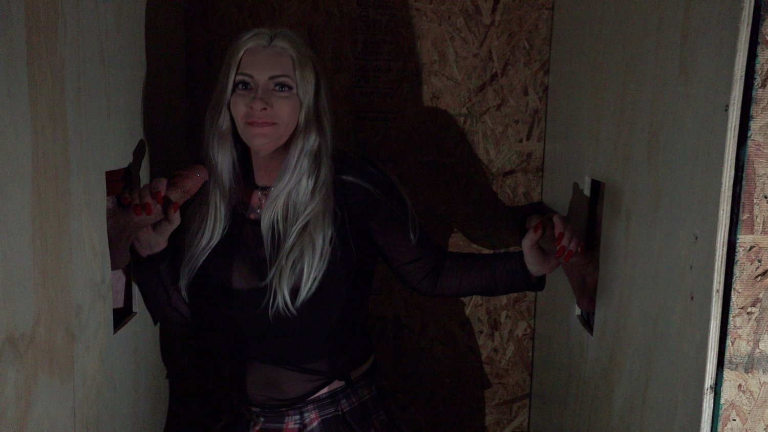 ARIZONA GLORYHOLE FAHIŞESI ABBIE PENIS EMIYOR 1