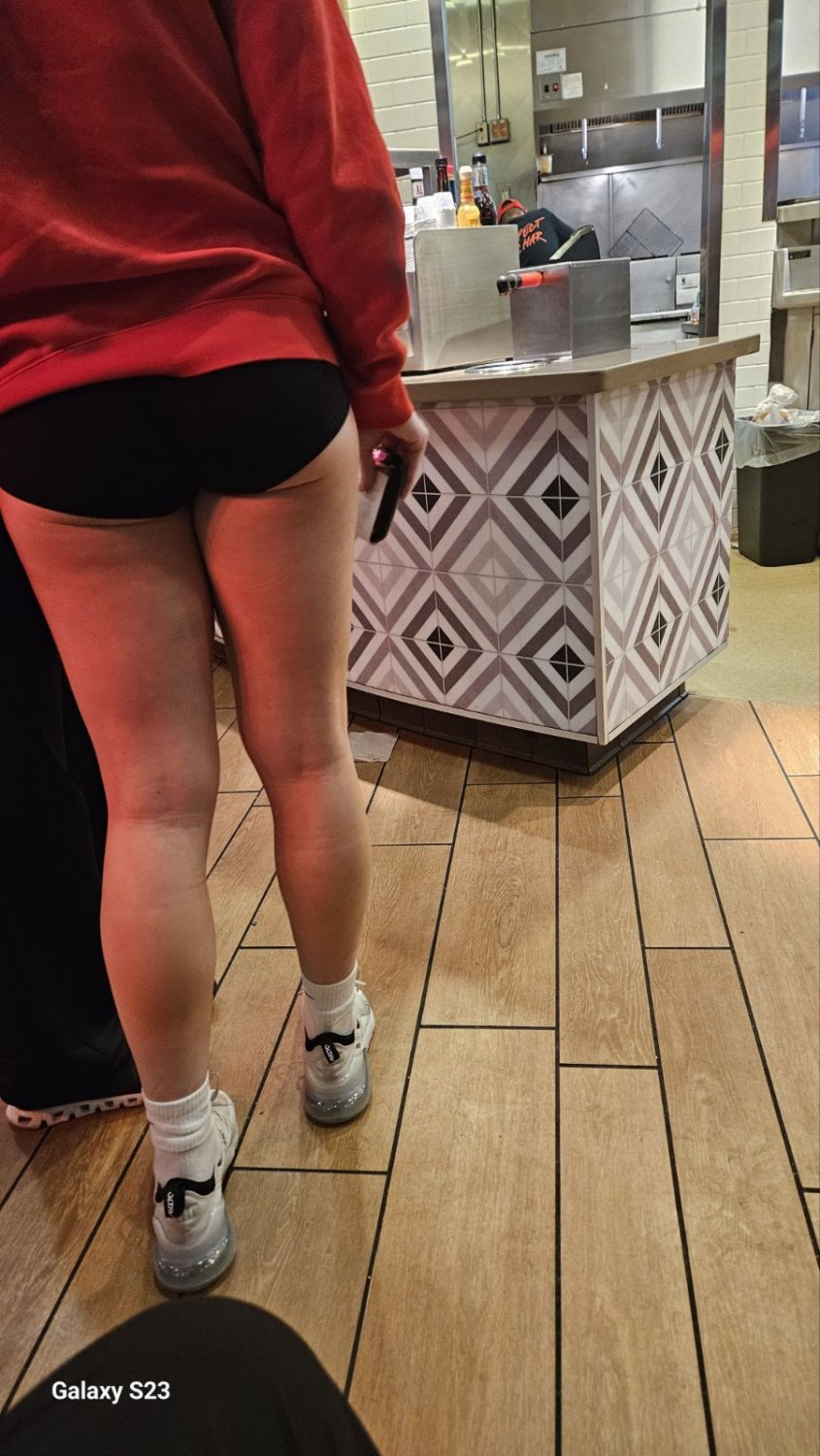 CD Gloryhole Adventures - All the Naughty Kik Photos Exposed 8