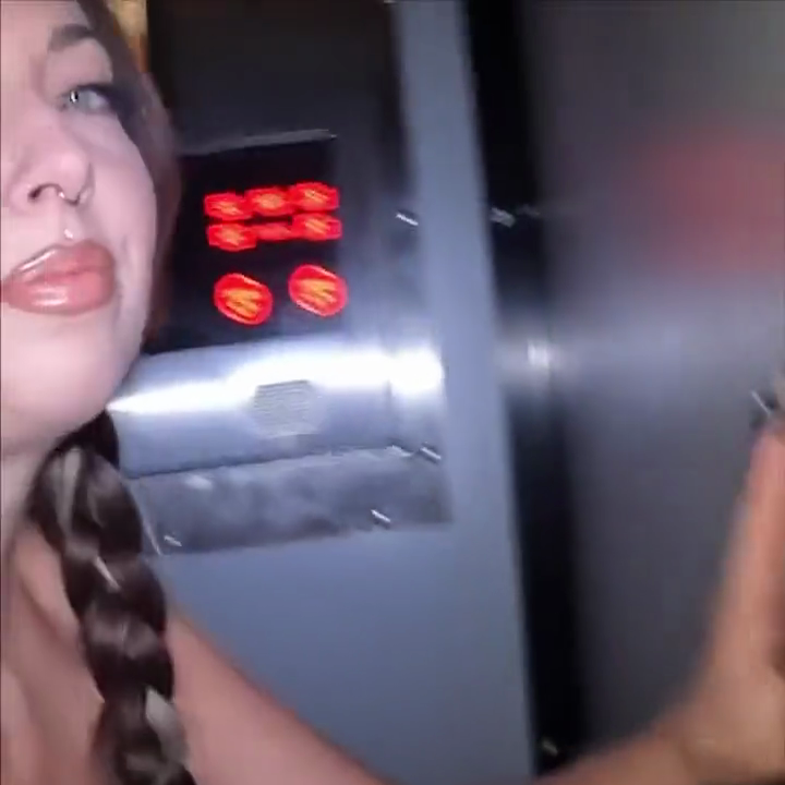 Noviça Puta Real Gloryhole Blowjob 1