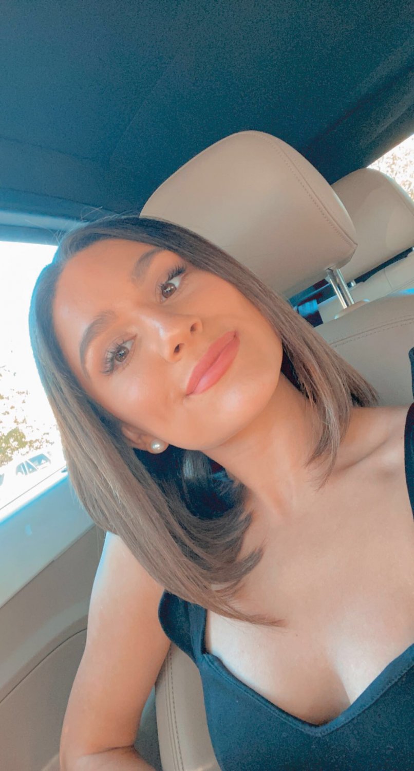 Alyssa war eine tolle Cheerleaderin von der U of Mississippi! pt 1 von zwei 39