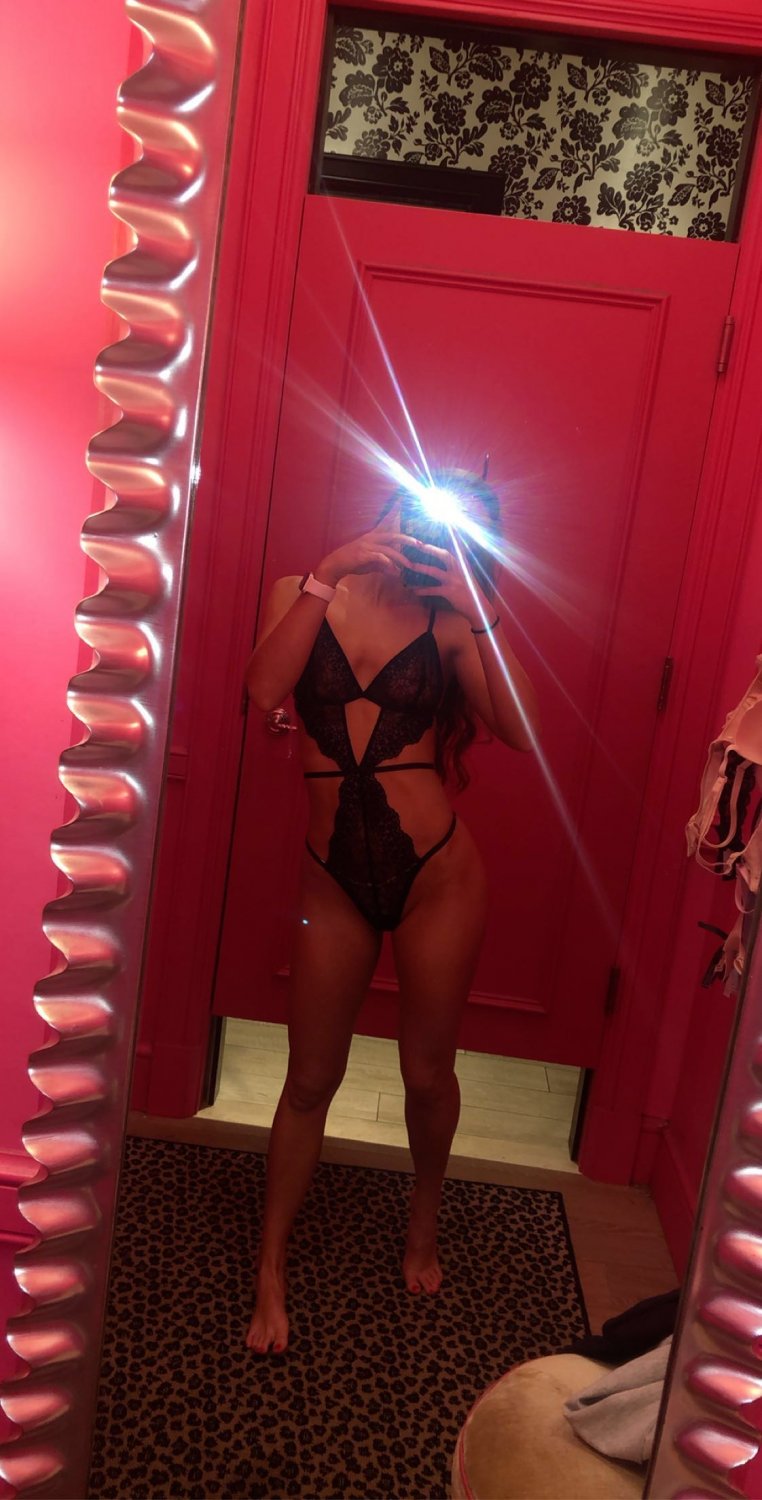 Ujawnienie #295: Drażnienie cheerleaderek 11