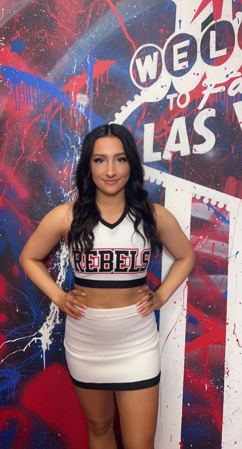 Mia, la animadora 27