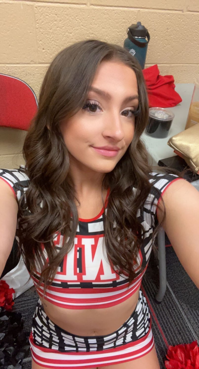 Mia, la animadora 35