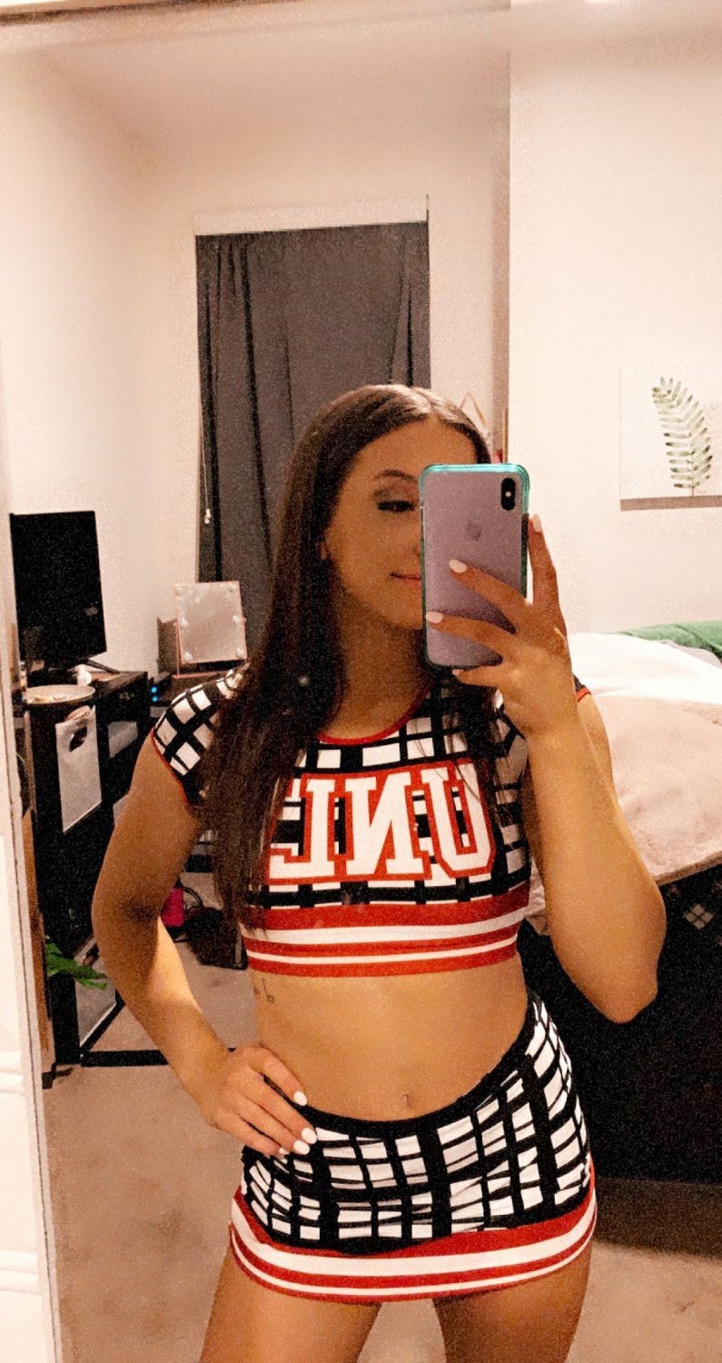 Mia, la animadora 40