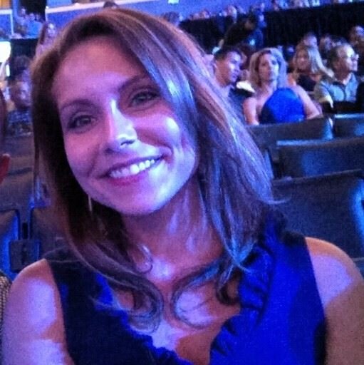 Esposa una vez dio permiso para que capturasen sus coquetas tetitas y su tatuada puerta trasera en fiesta casera 10