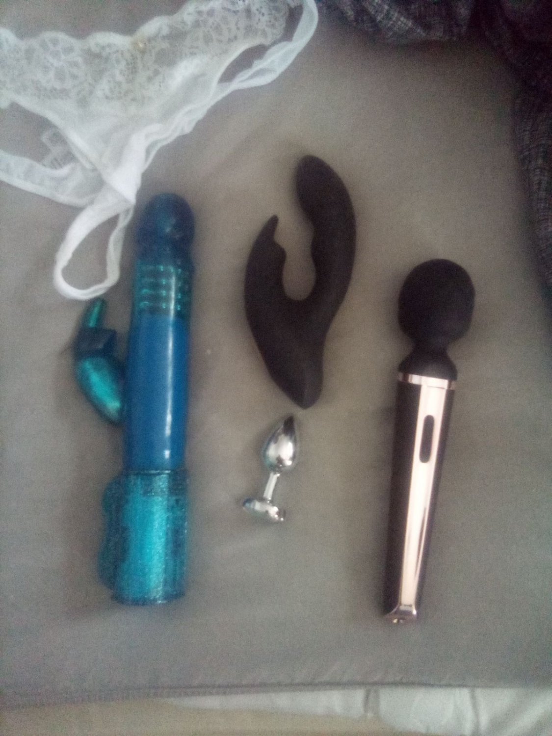 Zgłoszona brytyjska żona Sandra 61 z Lanarkshire British ... mąż błaga, aby wiedzieć, czy nadal korzysta z walenia konia 7