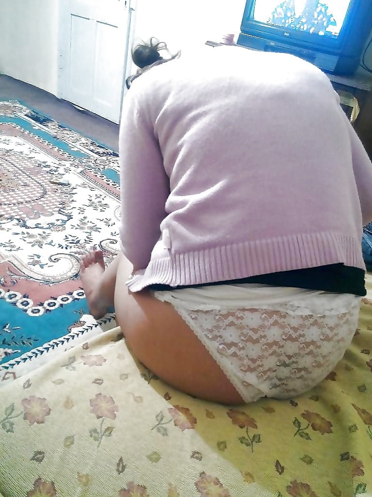 Turkish wife Duygu hottie cums in homemade fuck 40