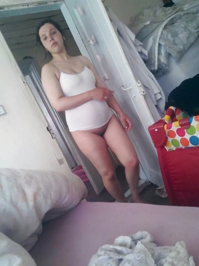 Turkish wife Duygu hottie cums in homemade fuck 64