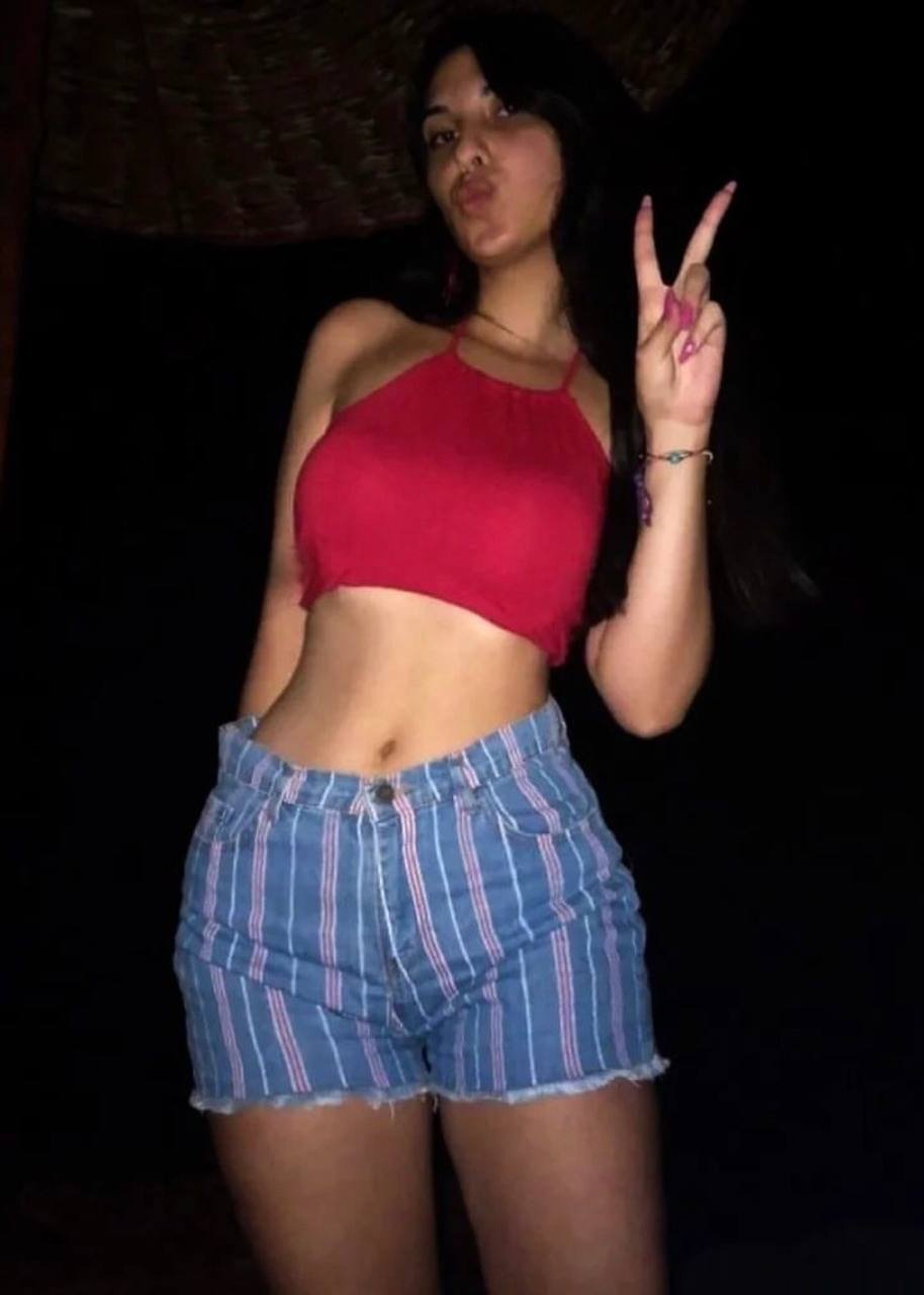 Sevda eighteen Turkish GIRL revelada como a adorável cabra da web 1