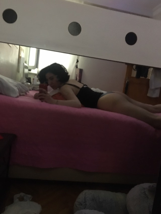 Savory Turkish Hijab Hottie Bll.Polat Shows Off on Insta Selfies 6