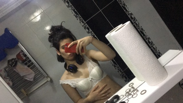 Savory Turkish Hijab Hottie Bll.Polat Shows Off on Insta Selfies 9