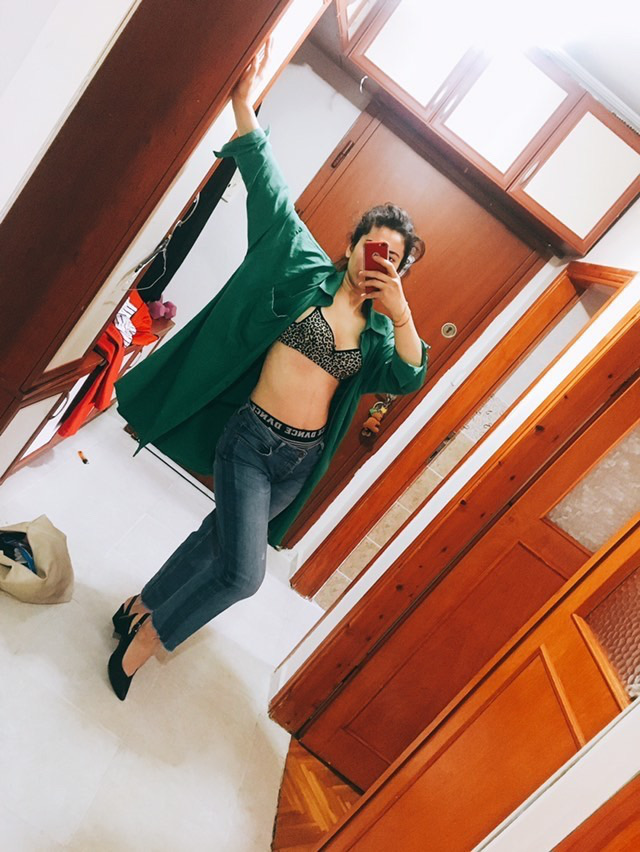 Savory Turkish Hijab Hottie Bll.Polat Shows Off on Insta Selfies 15
