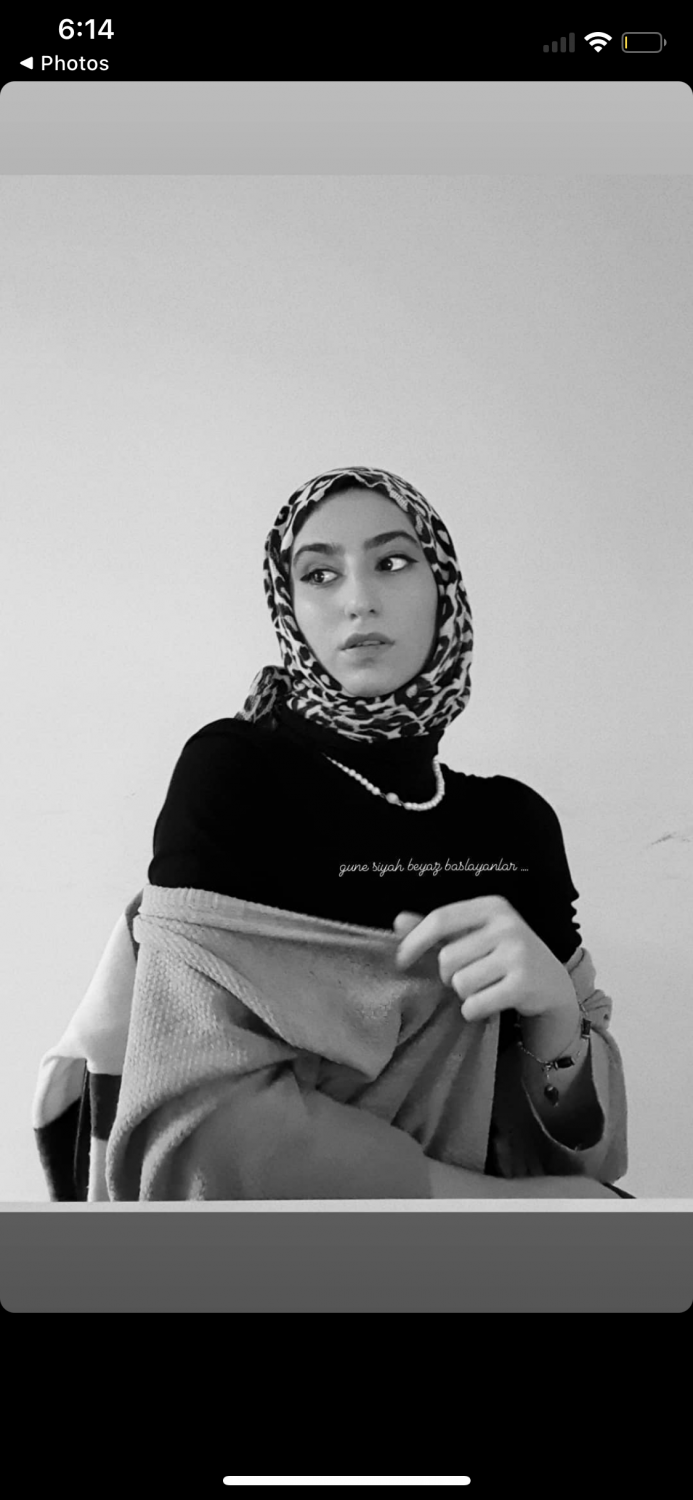 Savory Turkish Hijab Hottie Bll.Polat Shows Off on Insta Selfies 23
