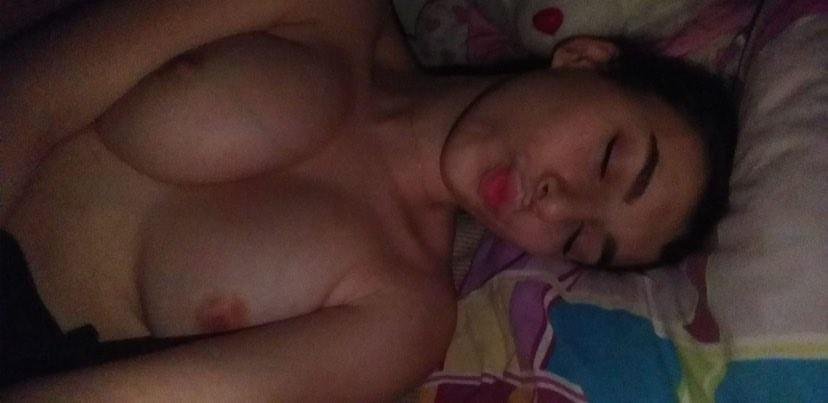 Turecka była dziewczyna Feride rozstała się z obojgiem 24