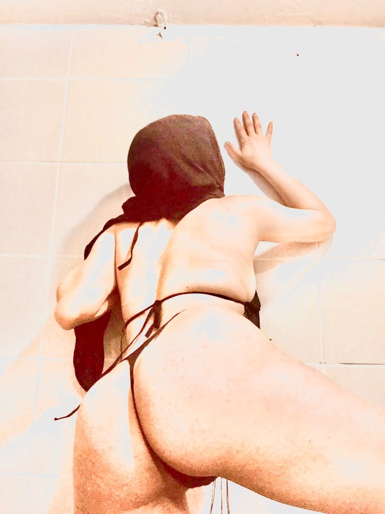 Big-Tit Turkish Hijab Dilara Works A101 in Selfie Fuck 7