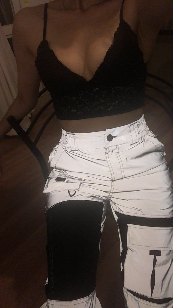 Turkish Cutie Derya Shines in Steamy Fuck Action 1