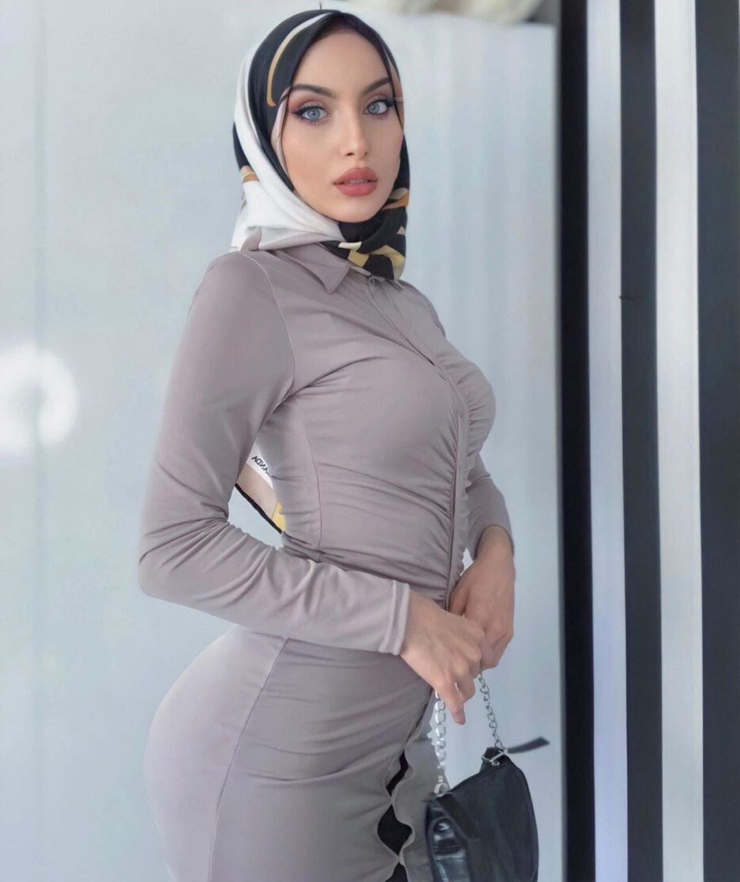 Türk hijabi sariikubraa 2