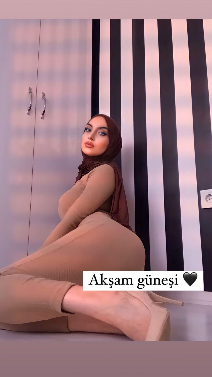 Türk hijabi sariikubraa 8