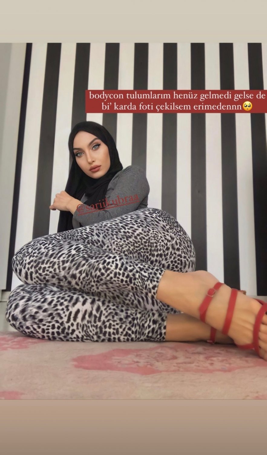 Türk hijabi sariikubraa 11