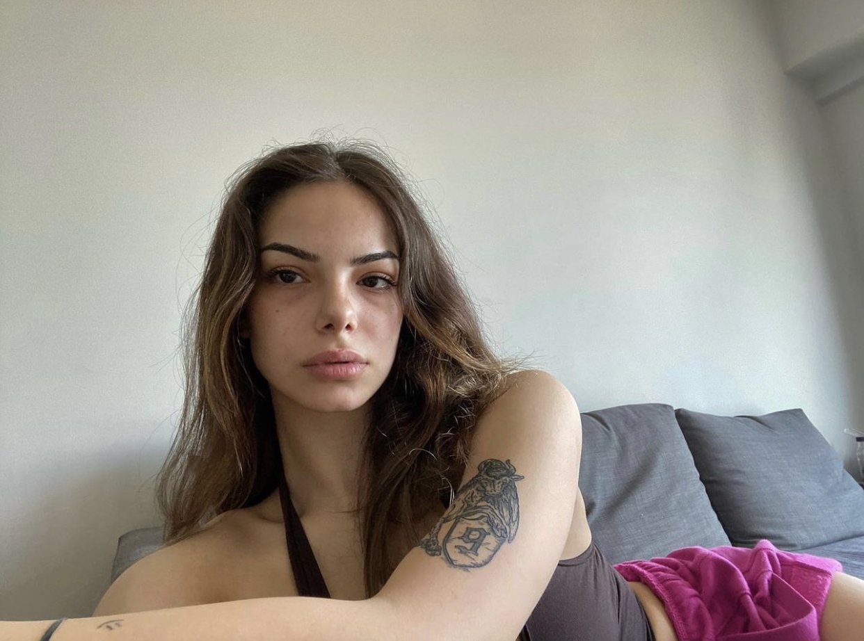 Coqueta turca Beyza te hará semen. Enviame un mensaje sobre ella kik : leobonicci 8