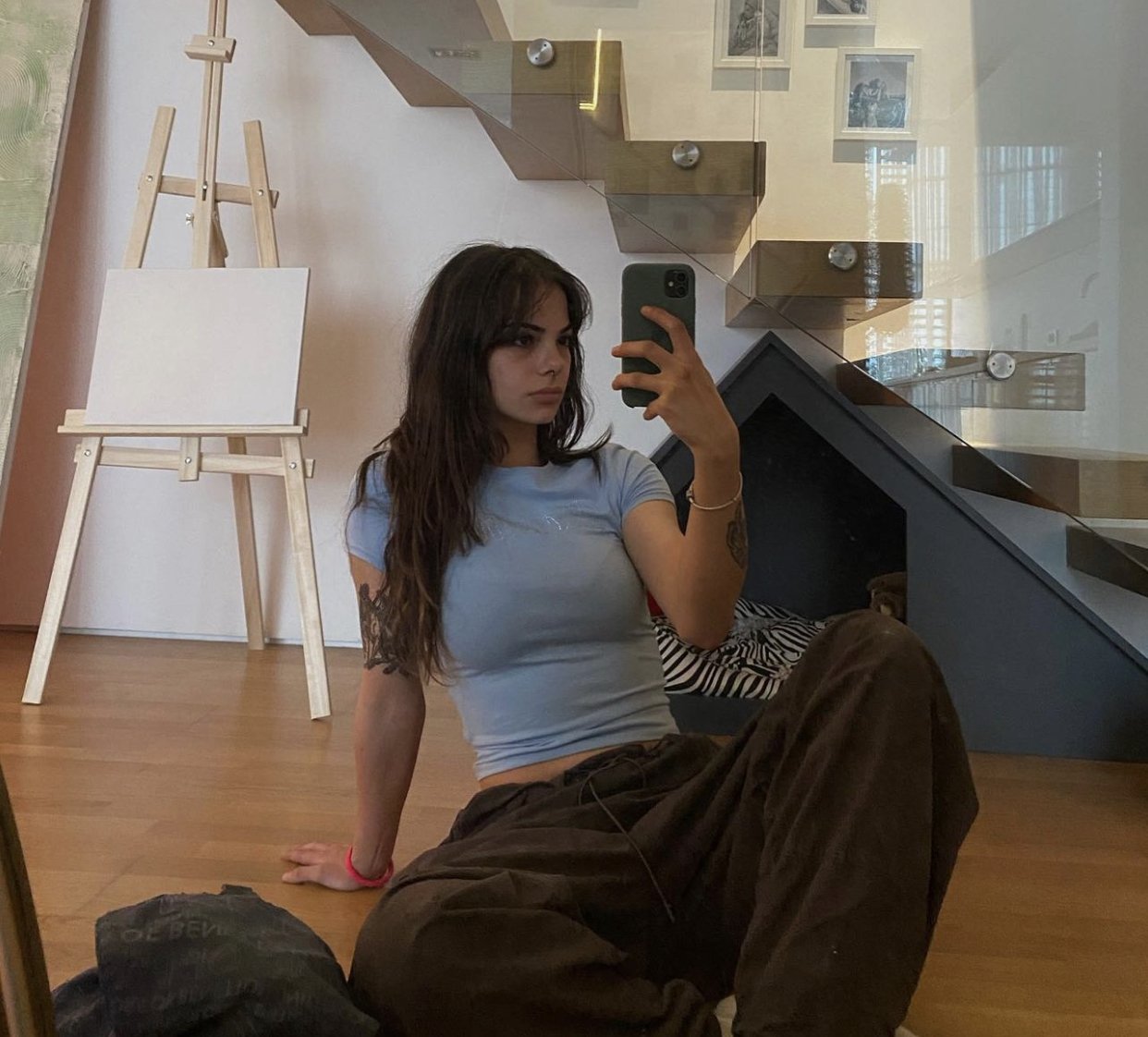Coqueta turca Beyza te hará semen. Enviame un mensaje sobre ella kik : leobonicci 17