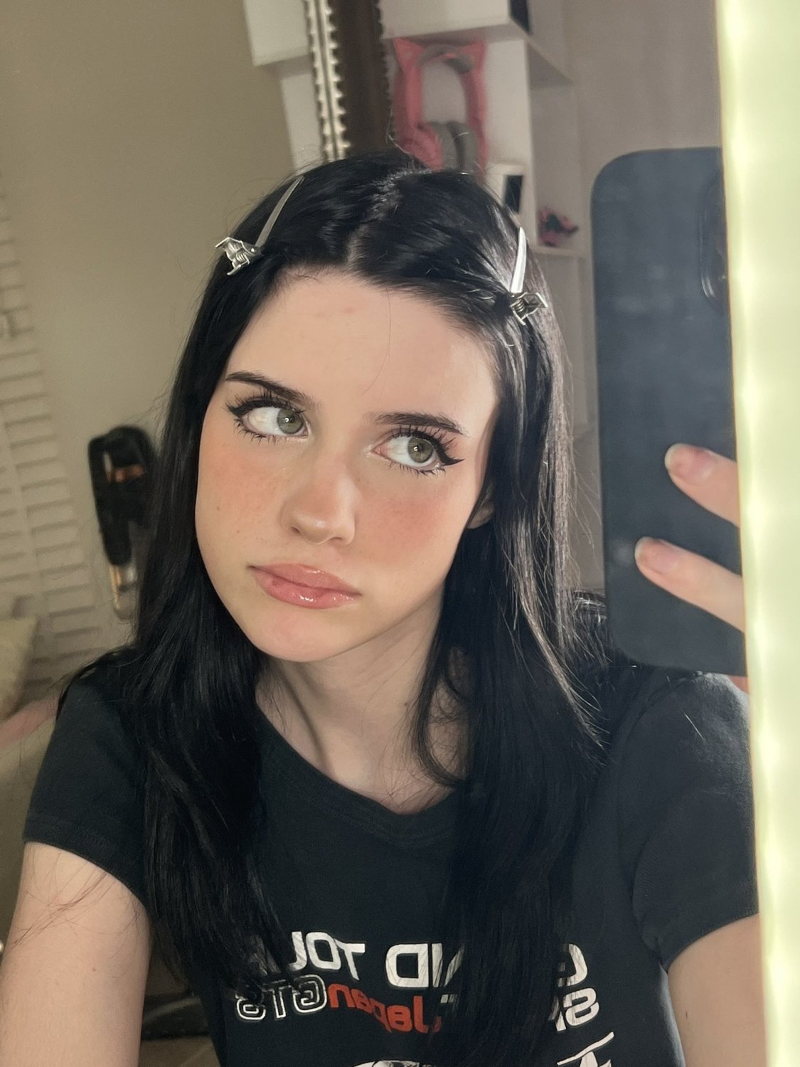 adolescente gira com o seu BF 12