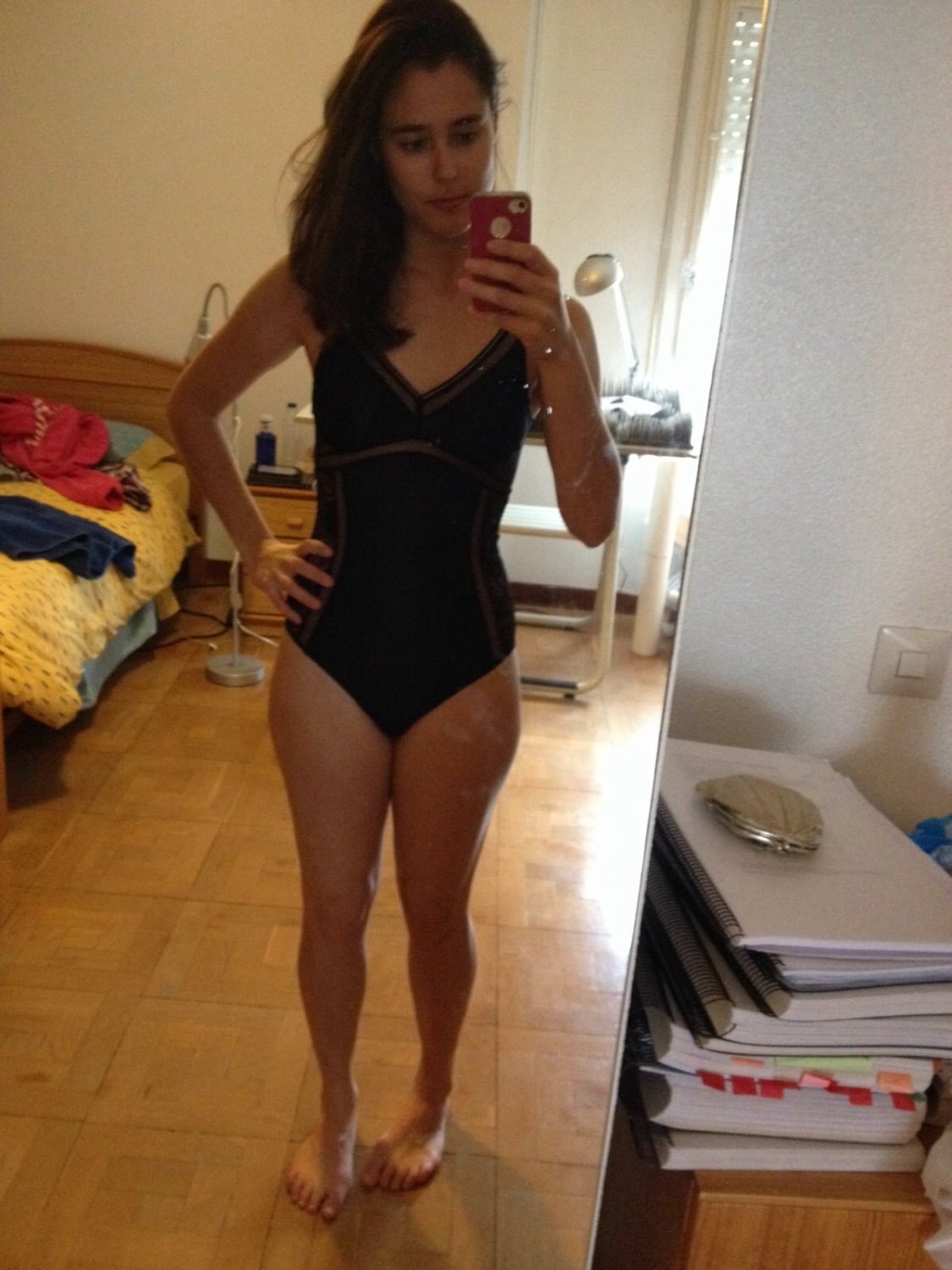 Amateur Girl Takes Facial In Naughty Selfie Session 8