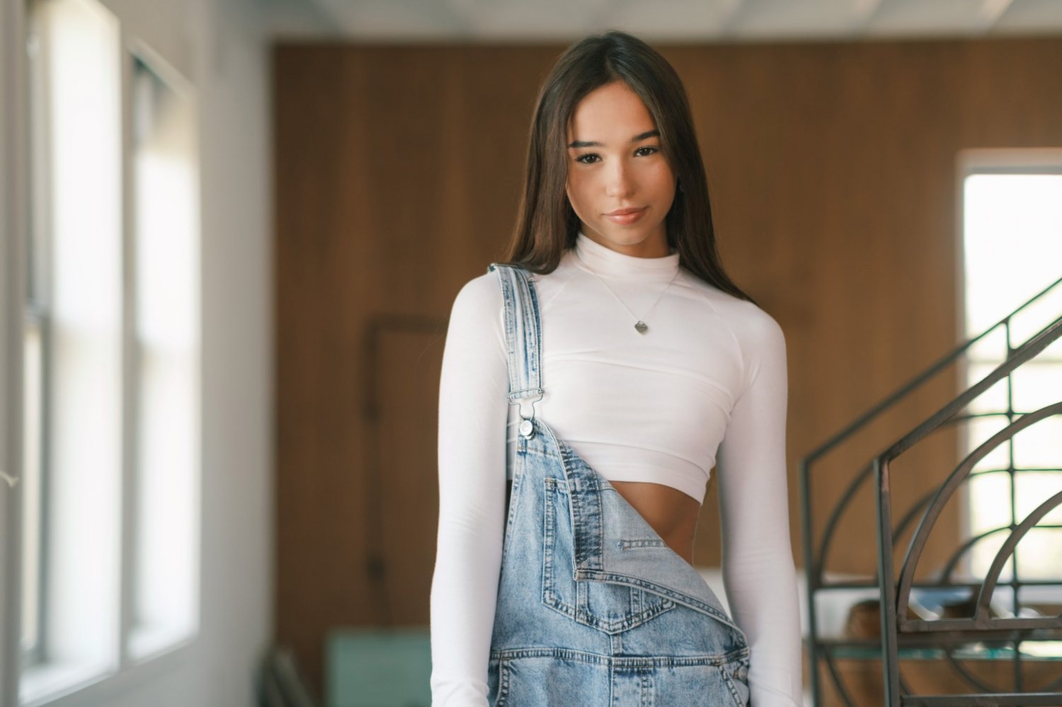 Awesome Girl Shares Her Sexy Selfies At Home 7