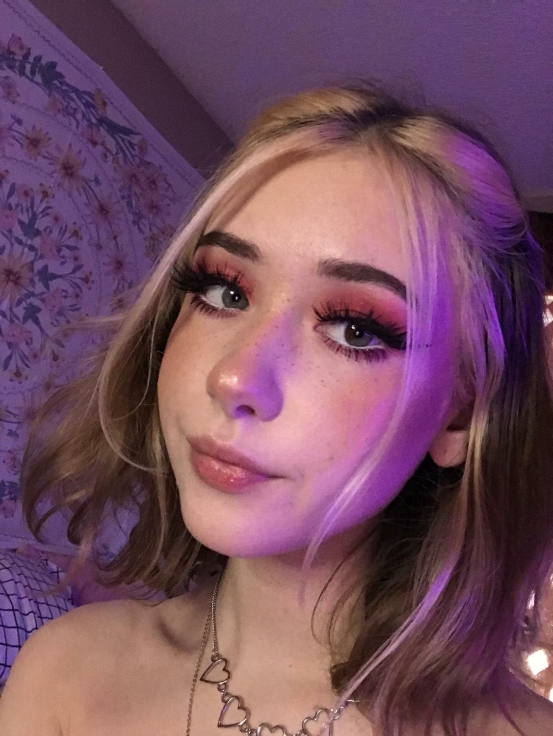 selfies giras de adolescentes e vídeos de sexo caseiro 13